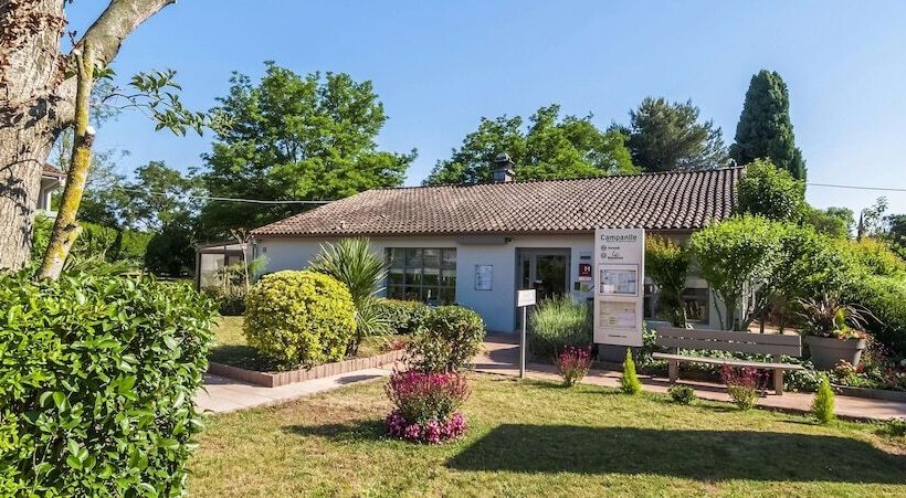 בית מלון כפרי Campanile Nimes Sud  Caissargues
