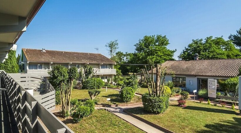 בית מלון כפרי Campanile Nimes Sud  Caissargues