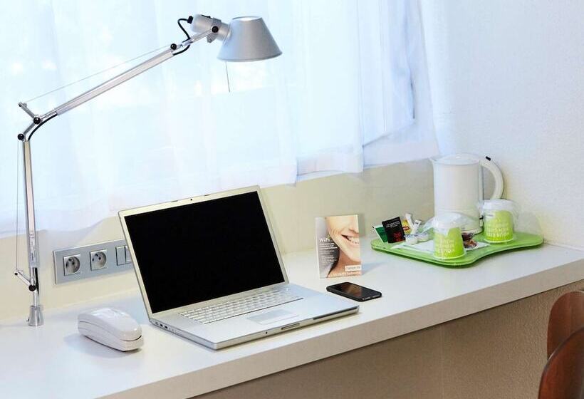 Hotel Campanile Orleans   La Source