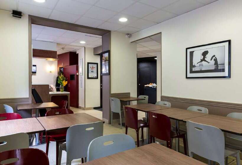 ホテル Campanile Paris 15 Tour Eiffel