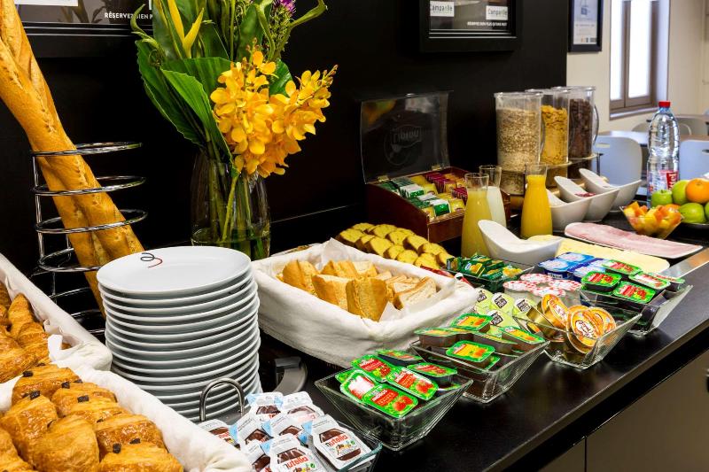 ホテル Campanile Paris 15 Tour Eiffel