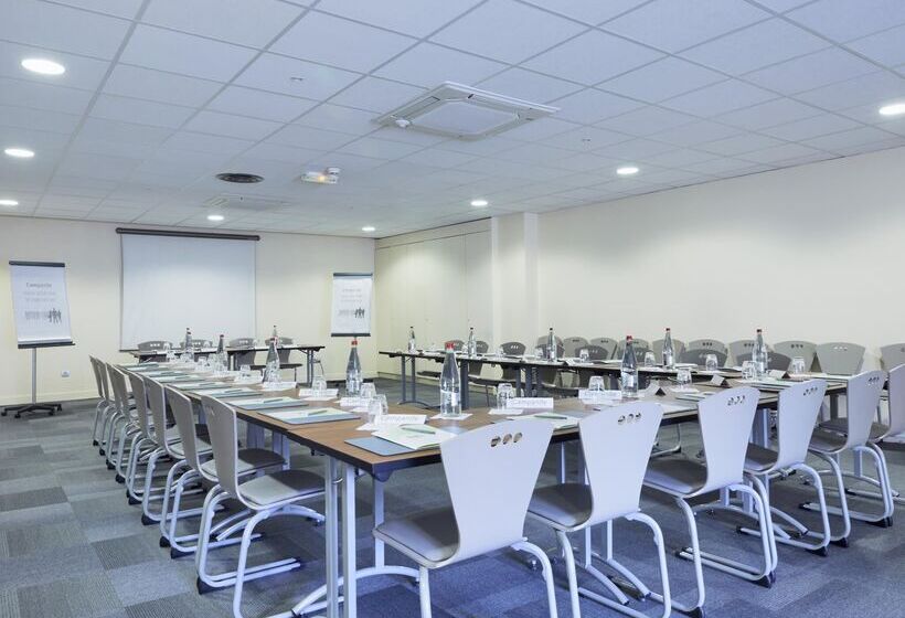 Отель Campanile Paris Est Pantin