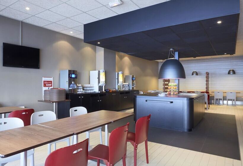 Отель Campanile Paris Est Pantin