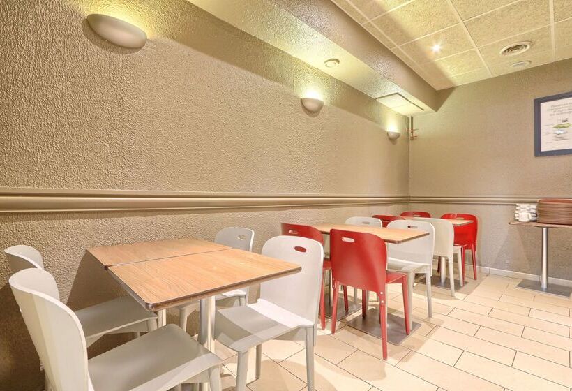 בית מלון כפרי Campanile Paris Ouest  Boulogne