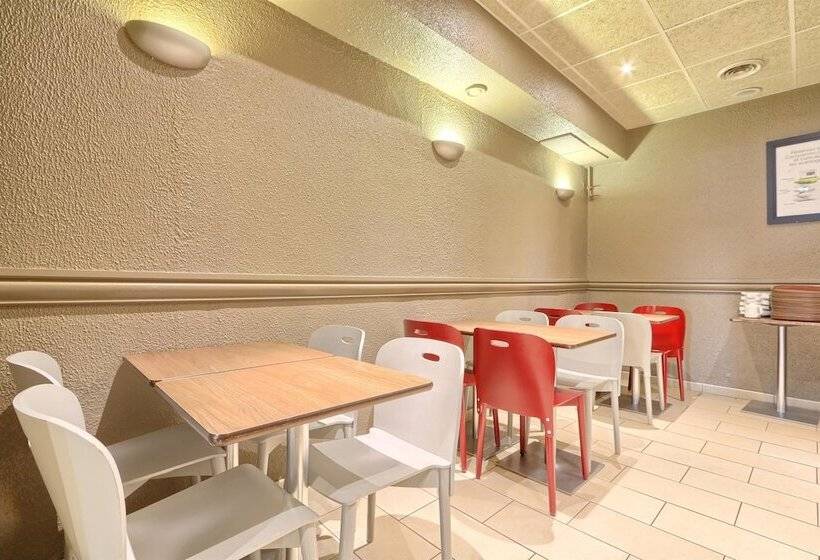 בית מלון כפרי Campanile Paris Ouest  Boulogne