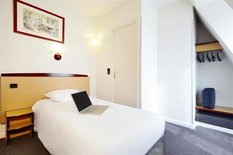 בית מלון כפרי Campanile Paris Ouest  Boulogne