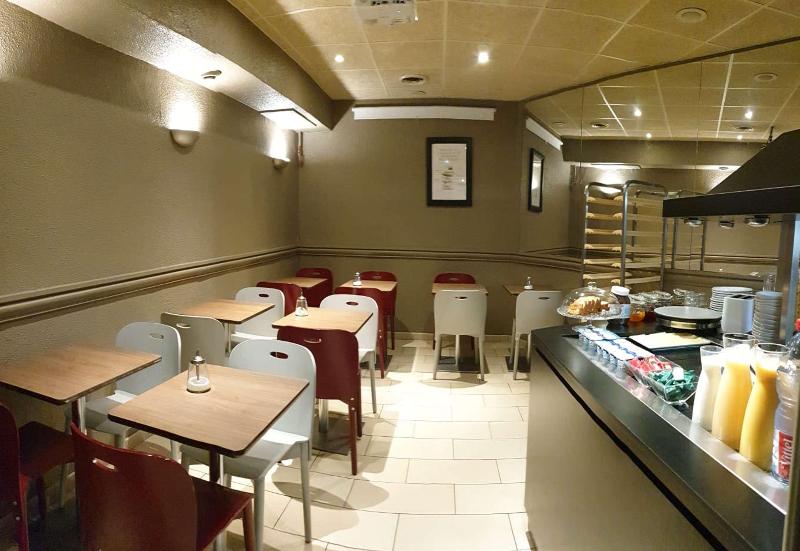 בית מלון כפרי Campanile Paris Ouest  Boulogne