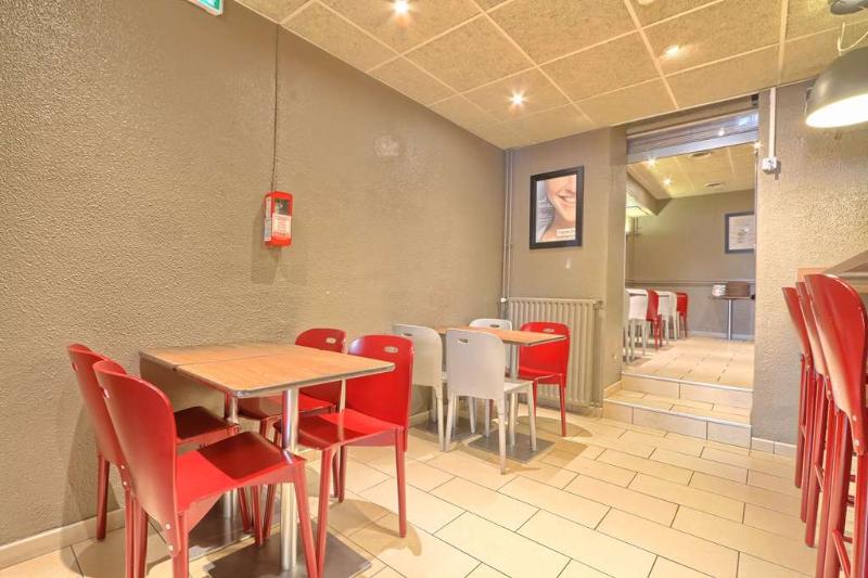 בית מלון כפרי Campanile Paris Ouest  Boulogne