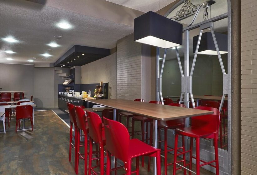 ホテル Campanile Paris Ouest Porte De Champerret Levallois