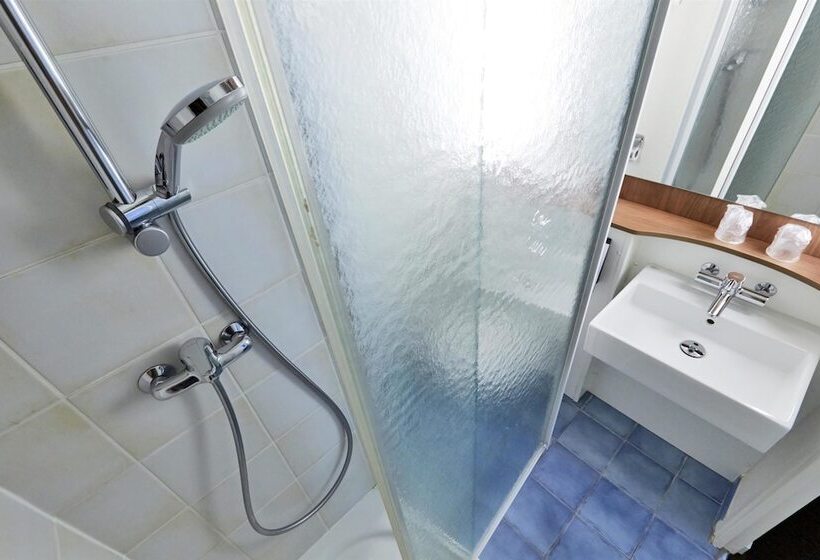 ホテル Campanile Paris Ouest Porte De Champerret Levallois