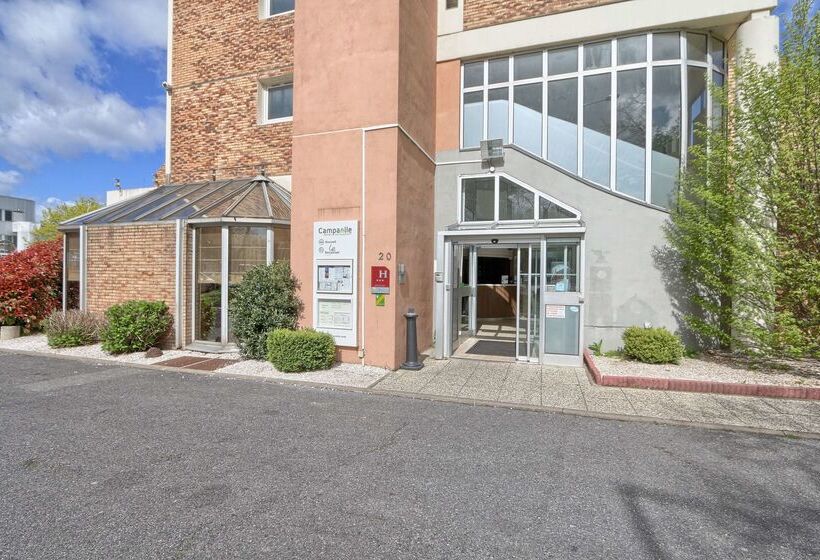 בית מלון כפרי Campanile Paris Ouest Nanterre La Defense