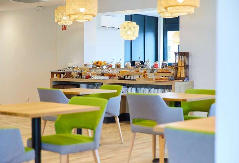 בית מלון כפרי Campanile Pau Est Bizanos