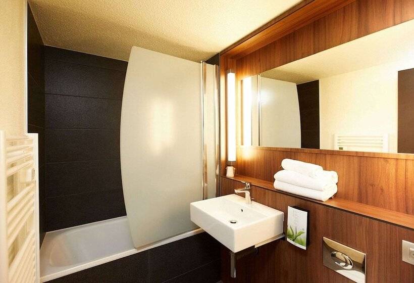 בית מלון כפרי Campanile Pau Est Bizanos