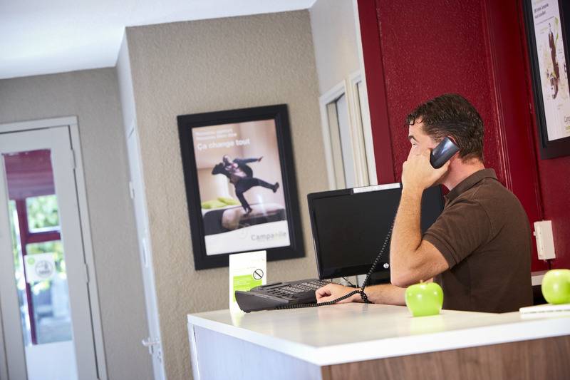 בית מלון כפרי Campanile Plaisir