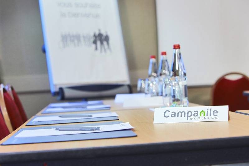 בית מלון כפרי Campanile Plaisir