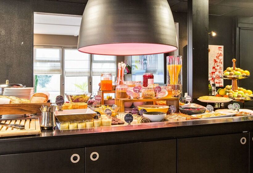 هتل Campanile Reims Sud  Bezannes