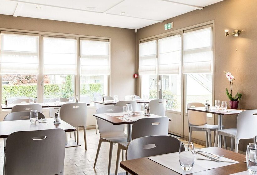 هتل Campanile Reims Sud  Bezannes