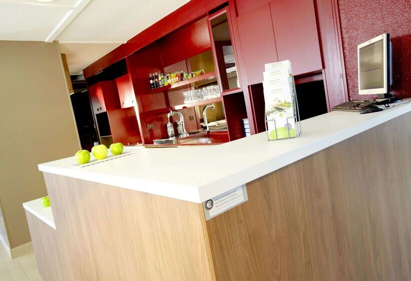 فندق Campanile Rouen Nord  Barentin