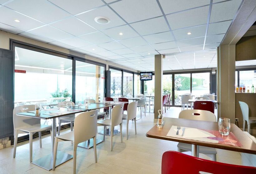 Отель Campanile St Etienne Centre   Villars La Terrasse