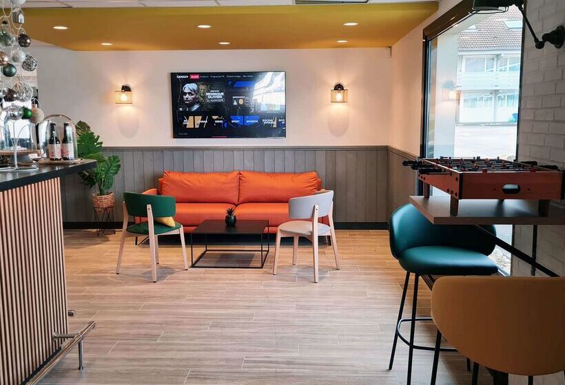 Отель Campanile St Etienne Centre   Villars La Terrasse