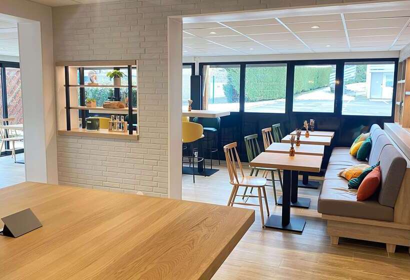 Отель Campanile St Etienne Centre   Villars La Terrasse