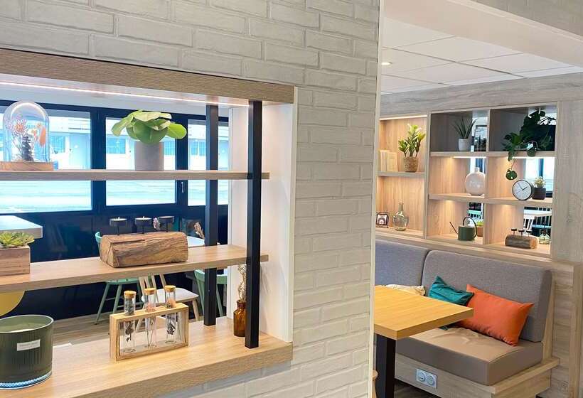 Отель Campanile St Etienne Centre   Villars La Terrasse