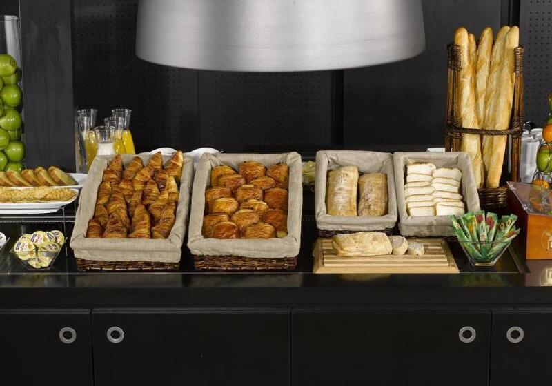 Отель Campanile St Etienne Centre   Villars La Terrasse