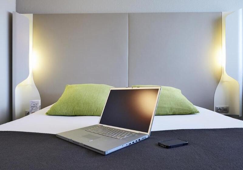 Отель Campanile St Etienne Centre   Villars La Terrasse