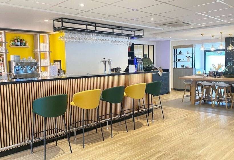 Отель Campanile St Etienne Centre   Villars La Terrasse