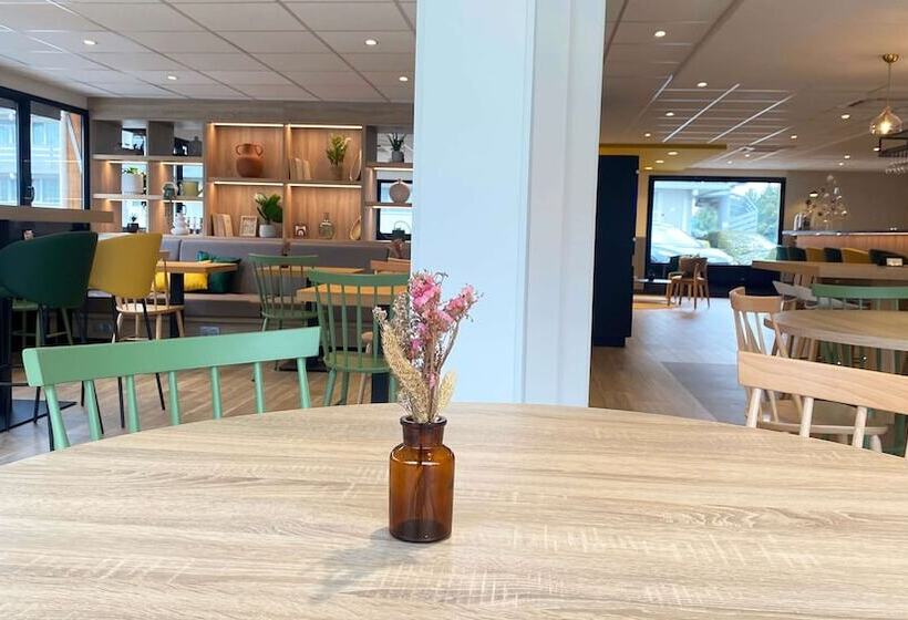 Отель Campanile St Etienne Centre   Villars La Terrasse