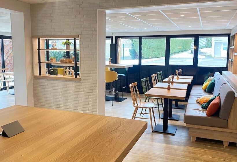 Отель Campanile St Etienne Centre   Villars La Terrasse