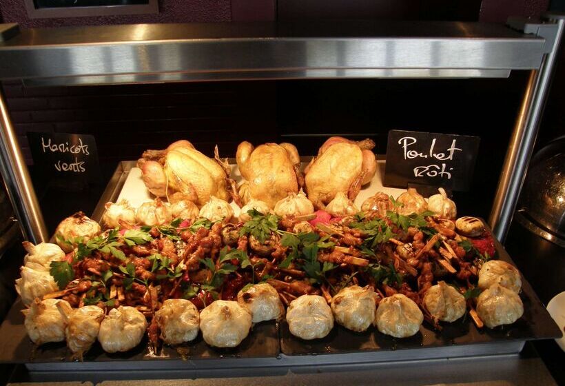 ホテル Campanile Saint Quentin En Yvelines