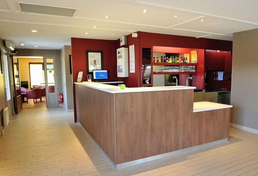 فندق Campanile Clermont Ferrand ~ Thiers