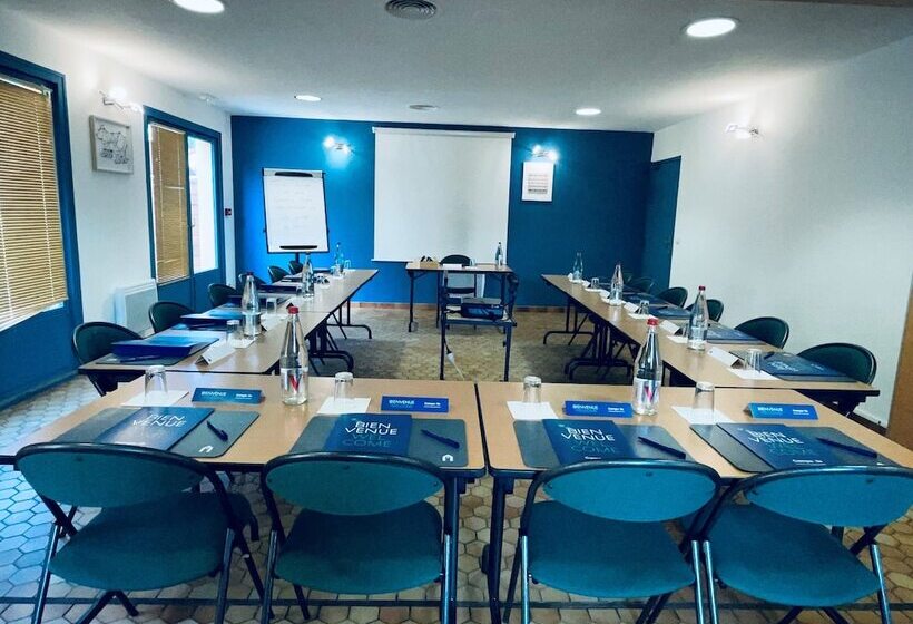 فندق Campanile Clermont Ferrand ~ Thiers