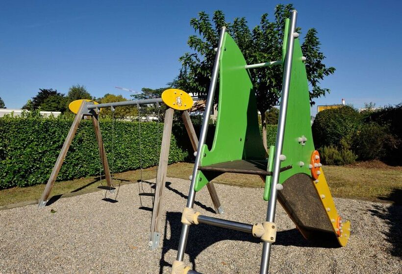 Отель Campanile Valence Sud