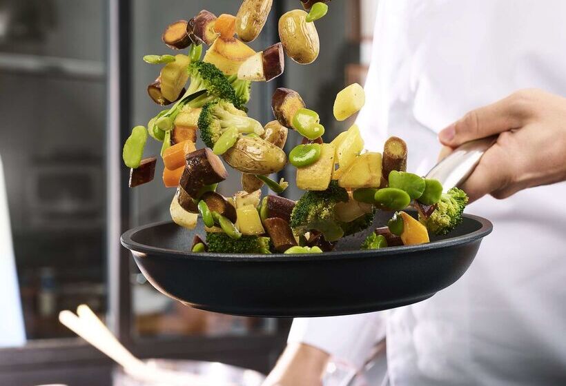 Отель Campanile Valence Sud