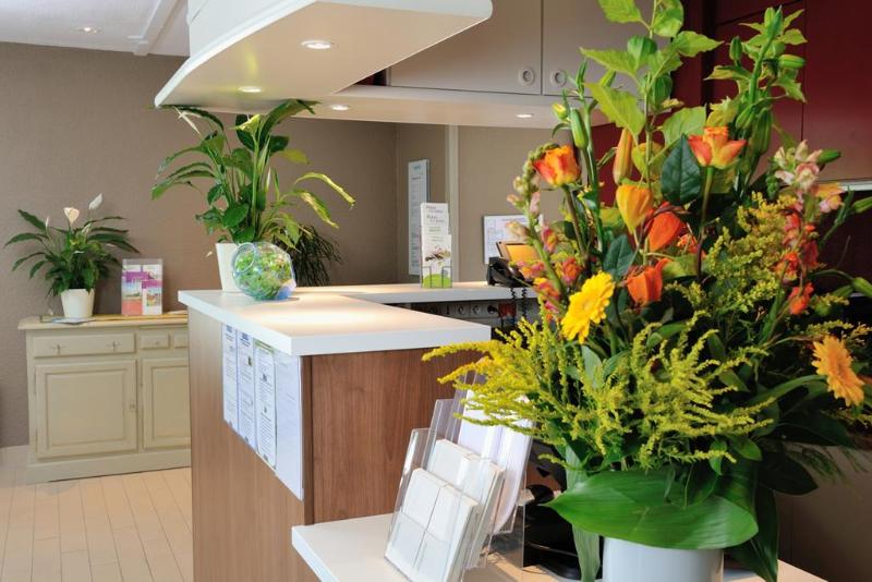 Отель Campanile Valence Sud