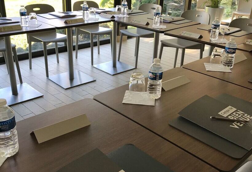 호텔 Campanile Vichy   Bellerive