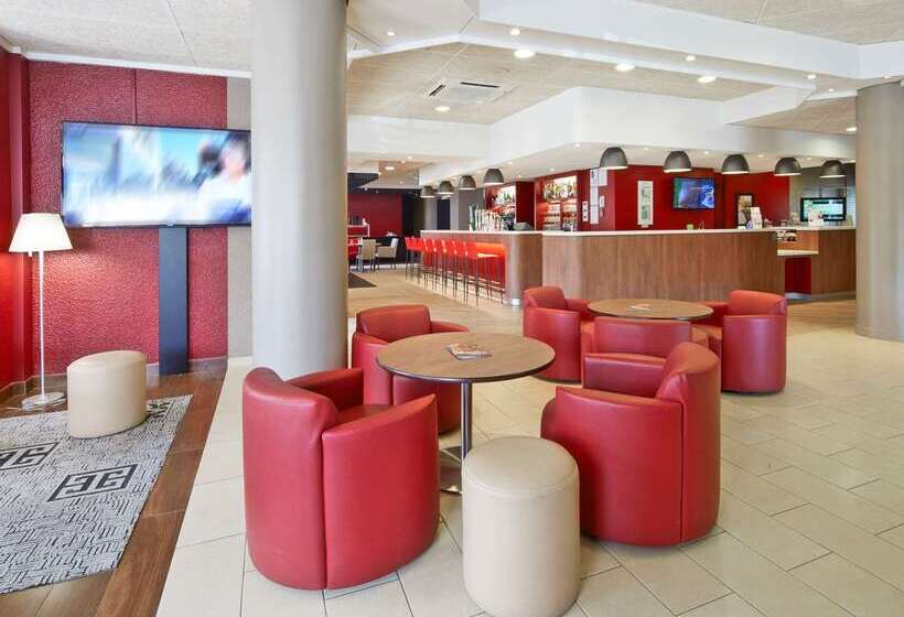 Отель Campanile Villejuif