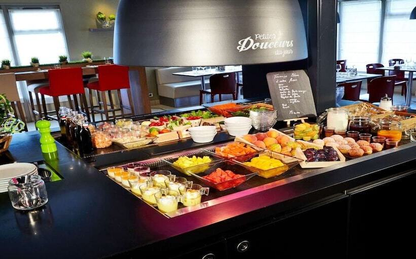 Отель Campanile Villejuif