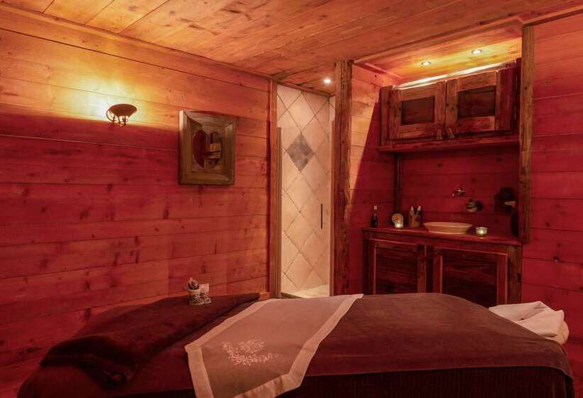 호텔 Chalethôtel La Marmotte, La Tapiaz & Spa, The Originals Relais