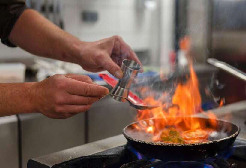 호텔 Chalethôtel La Marmotte, La Tapiaz & Spa, The Originals Relais