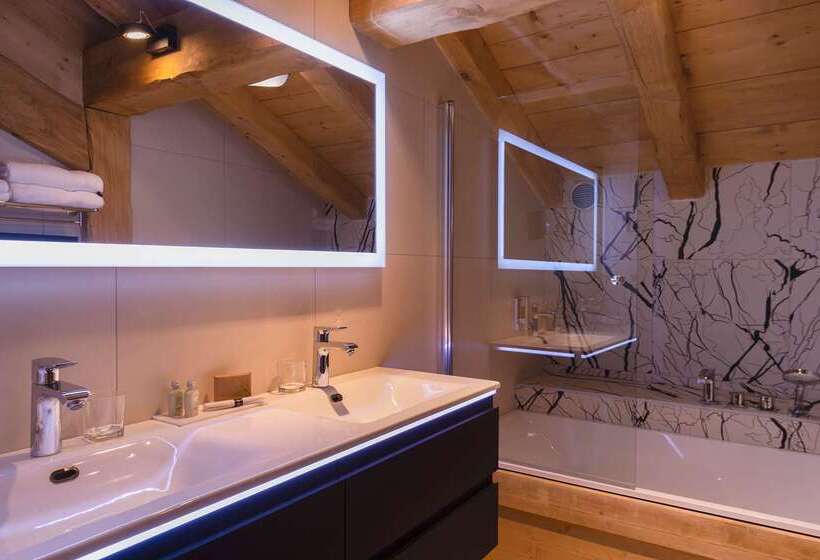 호텔 Chalethôtel La Marmotte, La Tapiaz & Spa, The Originals Relais