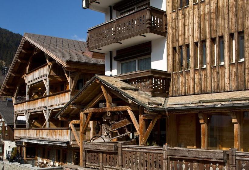 호텔 Chalethôtel La Marmotte, La Tapiaz & Spa, The Originals Relais