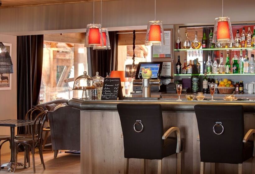 호텔 Chalethôtel La Marmotte, La Tapiaz & Spa, The Originals Relais