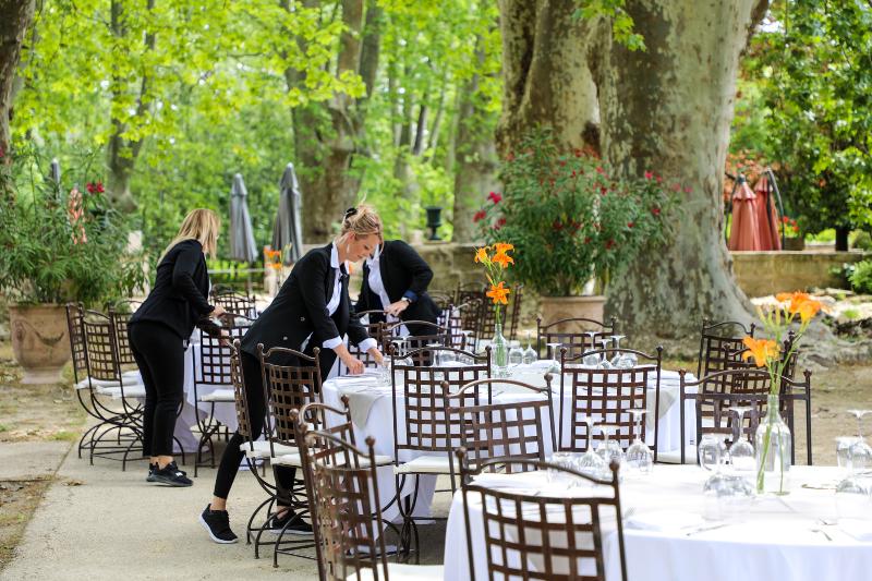 فندق Chateau De Roussan