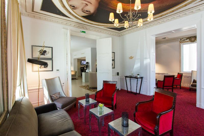 Отель Château Belmont Tours By The Crest Collection