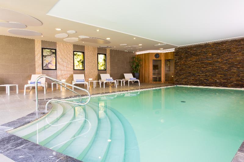 Отель Château Belmont Tours By The Crest Collection