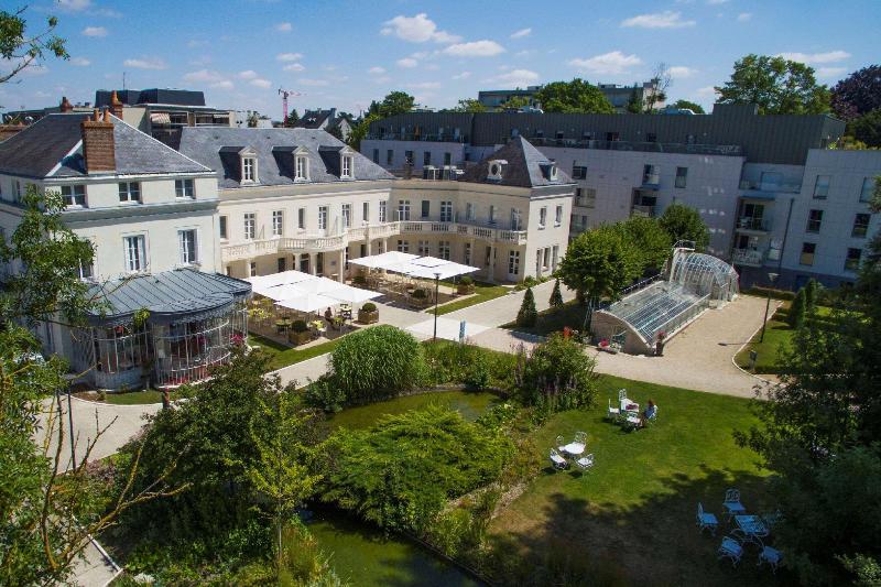 Отель Château Belmont Tours By The Crest Collection