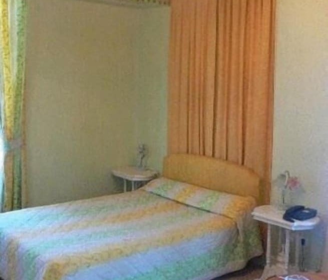 호텔 The Originals Château De Perigny